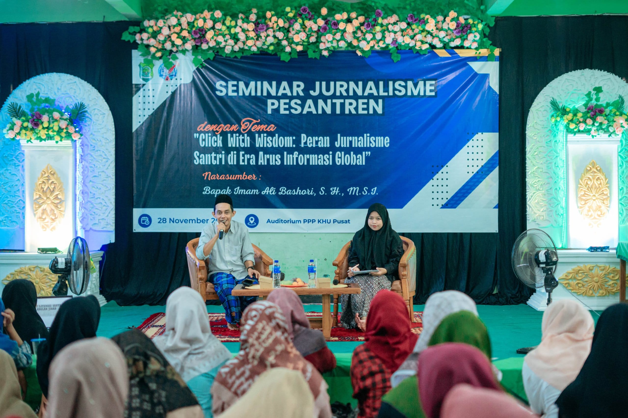Jurnalisme Pesantren “Click With Wisdom: Peran Jurnalisme Santri di Era Arus Informasi Global”